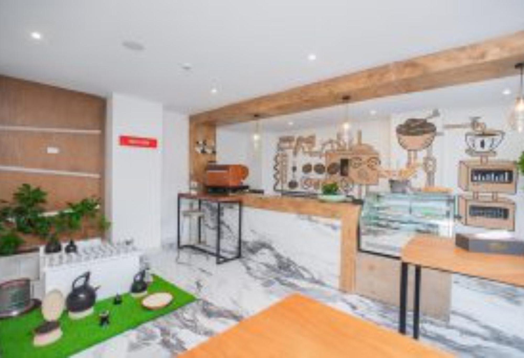 Vibes Hotel And Spa 亚的斯亚贝巴 外观 照片
